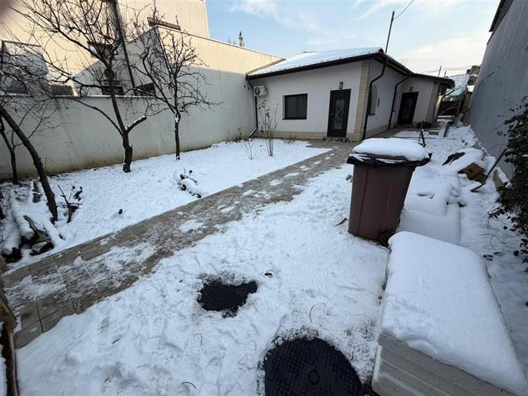 Casă cu 3 camere cu Canalizare în Bucureștii Noi