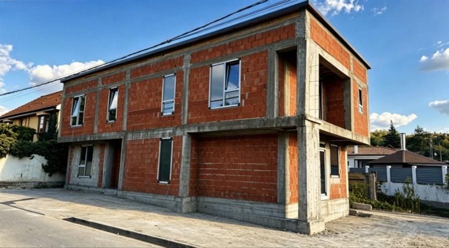Casă cu 4 camere în Central
