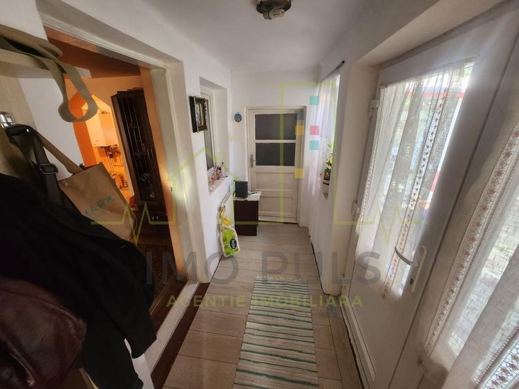 Casă individuală cu 3 camere cu Canalizare în Girocului
