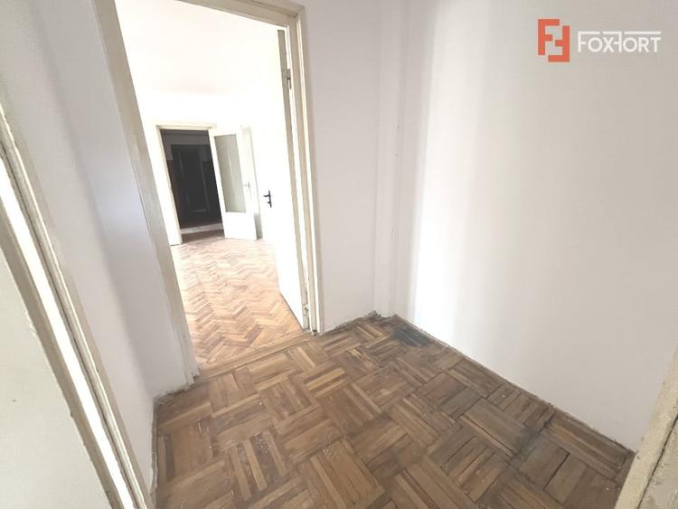 Apartament cu 2 camere semidecomandat în Aradului