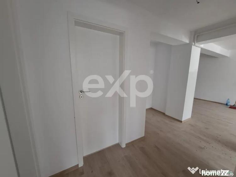Apartament cu 3 camere decomandat în Trivale