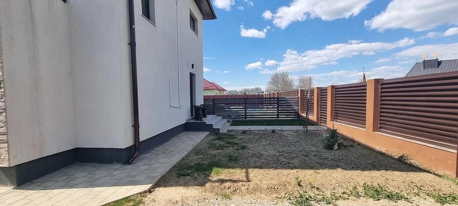Casă cu Teren 450 Mp în Valea Mare