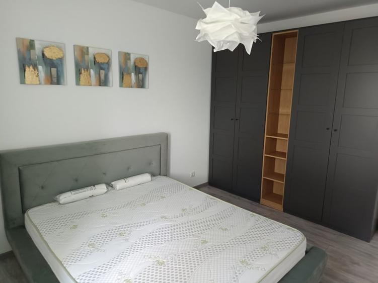 Casă individuală cu 4 camere cu Garaj în Sud-Est