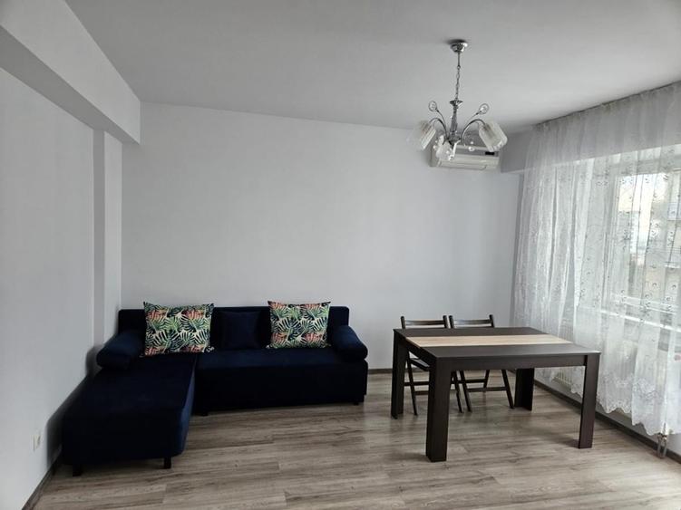 Apartament cu 2 camere semidecomandat în Berceni