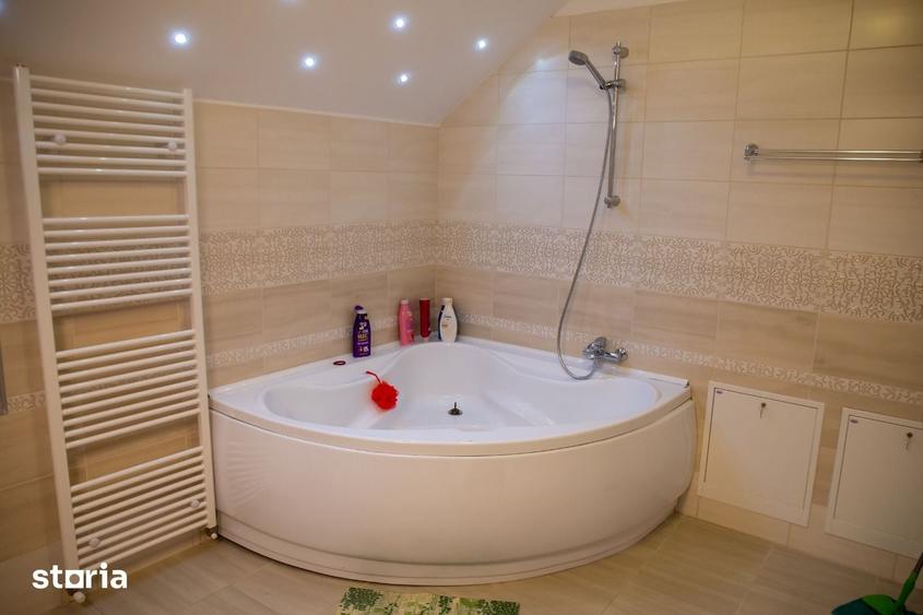Casă cu 4 camere cu Teren 300 Mp în Apahida