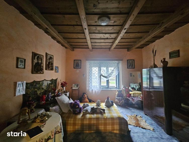 Casă cu 3 camere cu Teren 1000 Mp în Curtuișeni