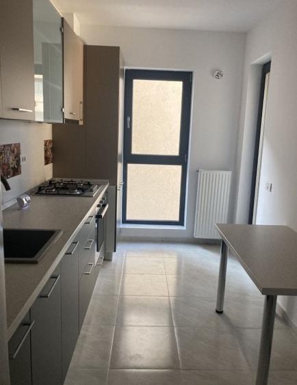 Apartament cu 2 camere decomandat, mobilat în Lujerului