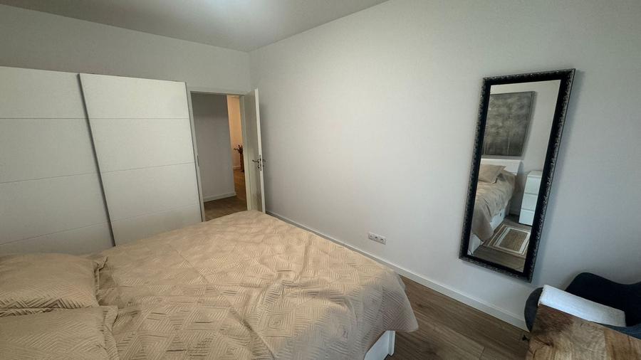Apartament cu 2 camere decomandat, mobilat în Central