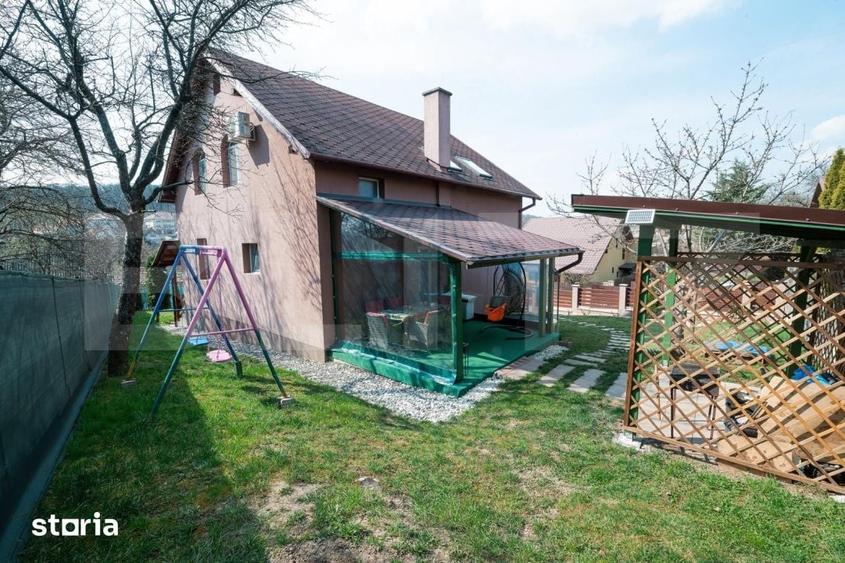 Casă cu 4 camere cu Teren 1000 Mp în Central