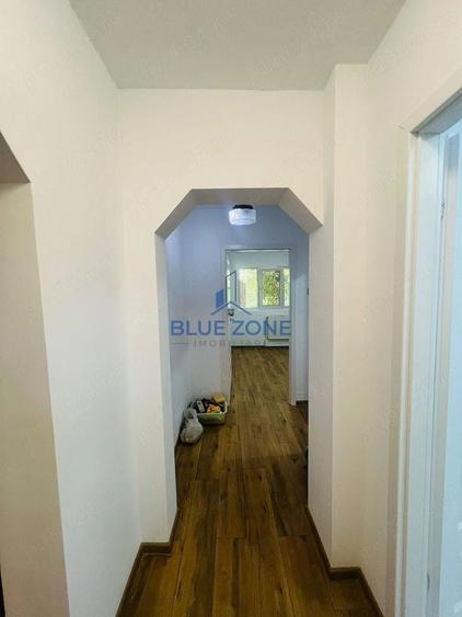 Apartament cu 4 camere decomandat în Tineretului
