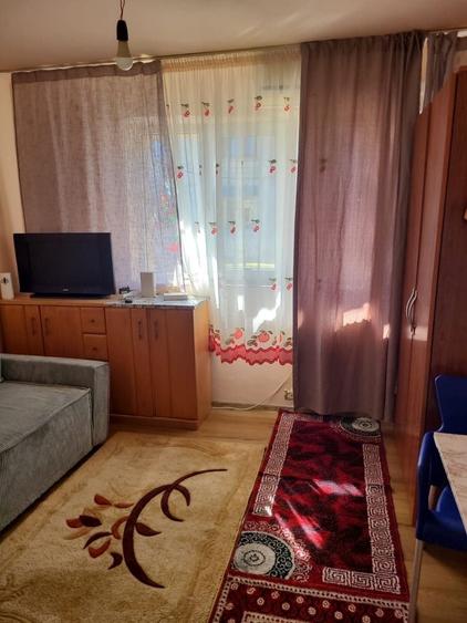 Garsonieră decomandată în Exterior Vest