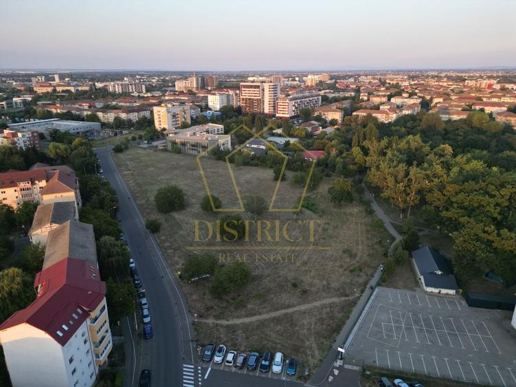 Teren Construcții intravilan de 3855 mp, în Spitalul Județean