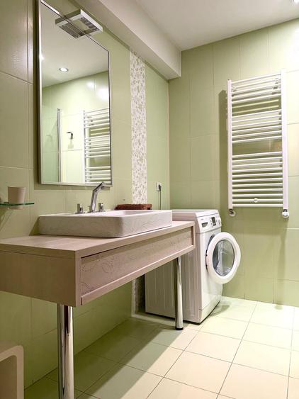 Apartament cu 3 camere decomandat în Grădina Icoanei
