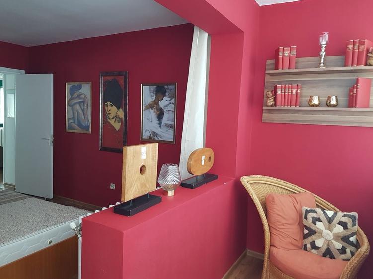 Apartament cu 3 camere decomandat, mobilat în Grigorescu