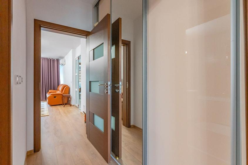 Apartament cu 2 camere semidecomandat în Răcădău