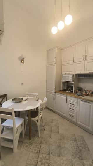 Apartament cu 2 camere semidecomandat în Ultracentral
