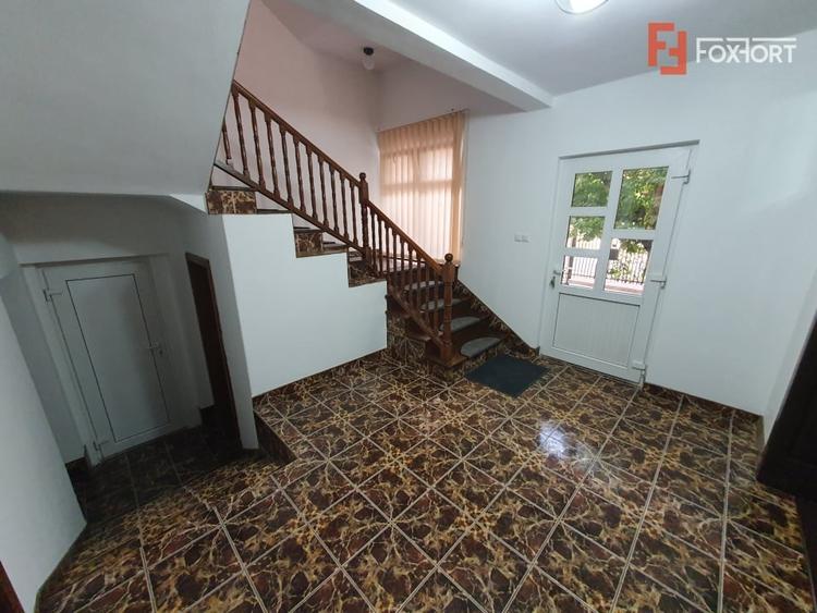 Casă individuală cu 5 camere cu Canalizare în Brâncoveanu