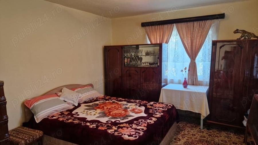 Casă cu 5 camere cu Teren 1265 Mp în Corlățel