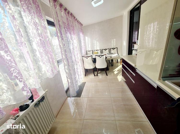 Casă cu 4 camere cu Teren 170 Mp în Central
