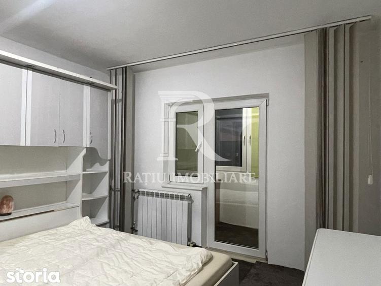 Apartament cu 3 camere în Decebal