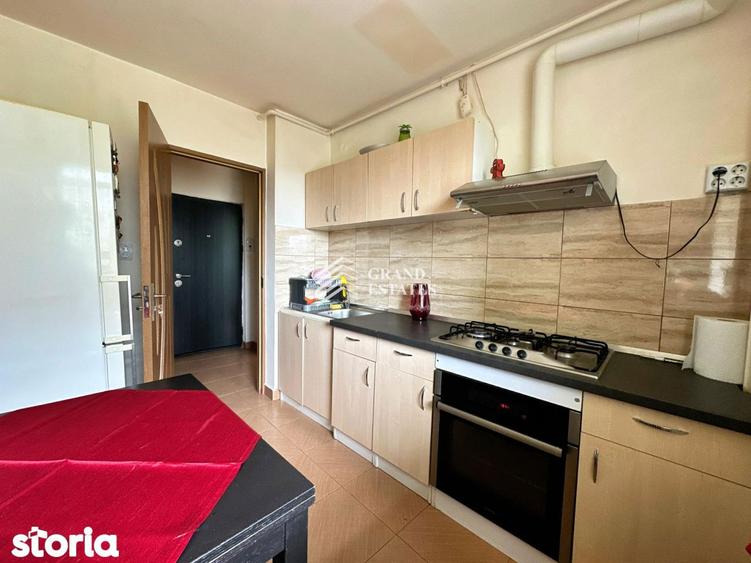 Inchiriere Apartament cu 2 camere | 54mp | Decomandat | Parcare | 6 mi - 12