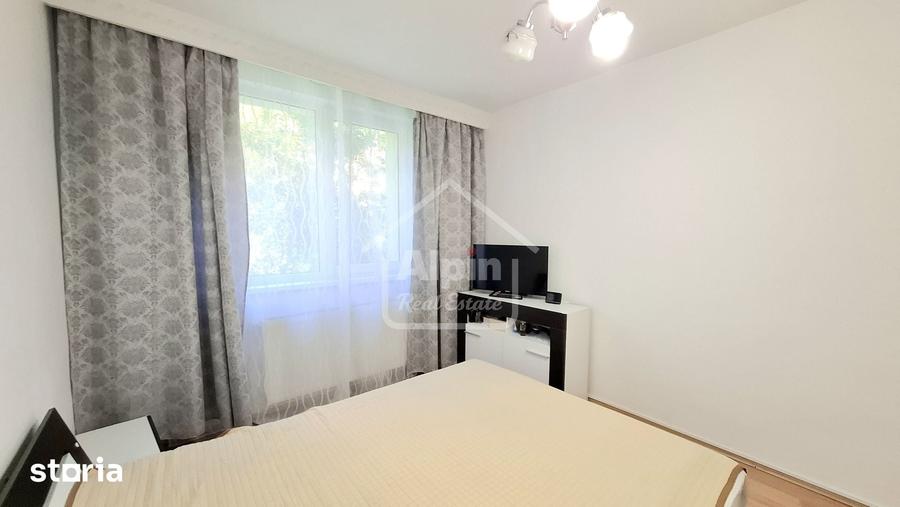 Apartament cu 2 camere decomandat în Florilor