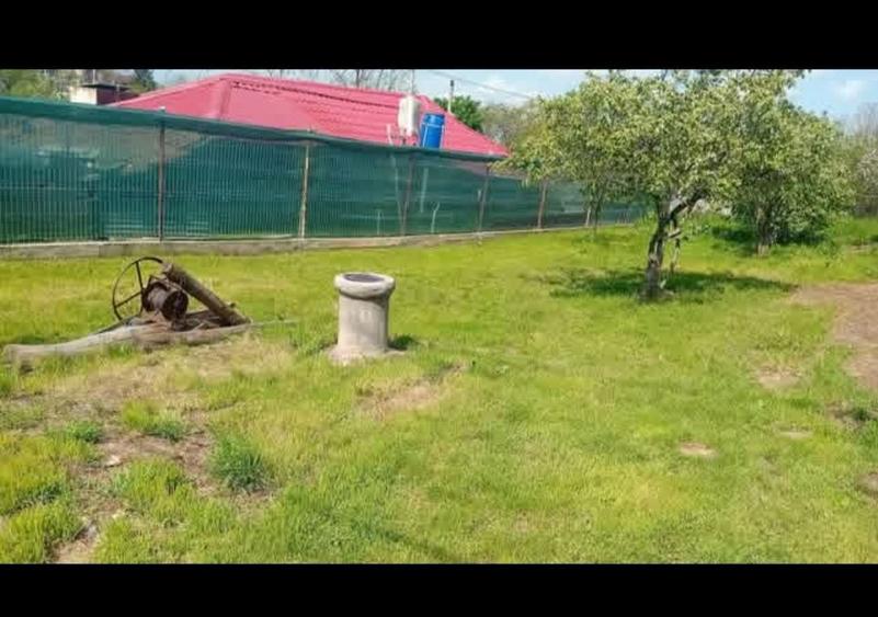 Casă cu 3 camere în Mihai Bravu
