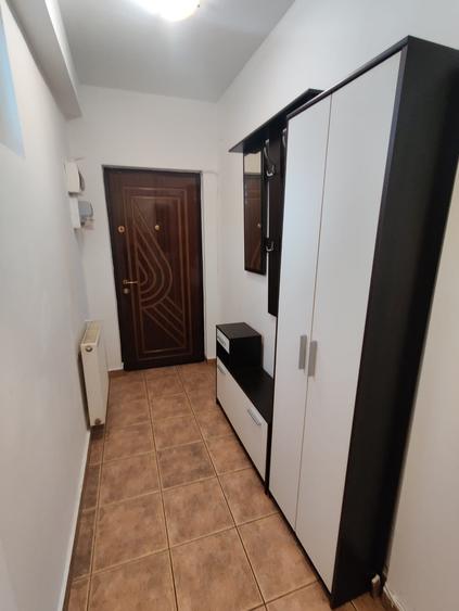 Apartament cu 2 camere semidecomandat, mobilat în Centrul Istoric