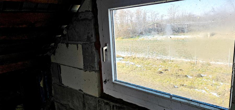 Casă cu 5 camere cu Teren 1407 Mp în Exterior Vest
