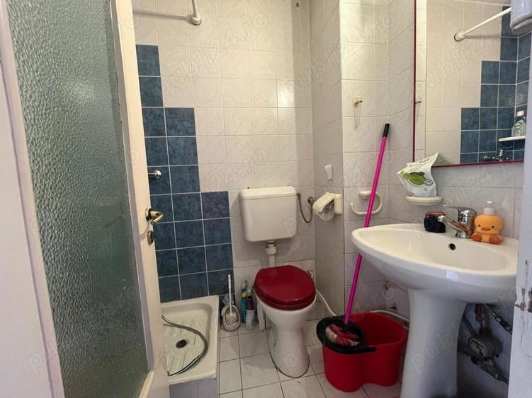 Apartament cu 4 camere decomandat în Fabric