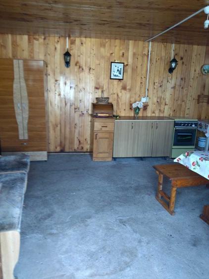 Casă cu 2 camere cu Teren 450 Mp în Exterior Vest