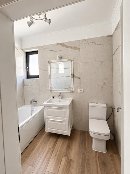 Duplex cu 5 camere cu Canalizare în Covaci