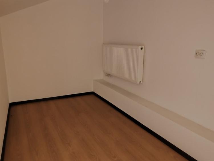 Spațiu comercial, de 200 mp, în Central