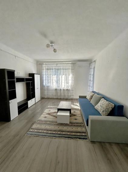 Apartament cu 2 camere semidecomandat în Ultracentral