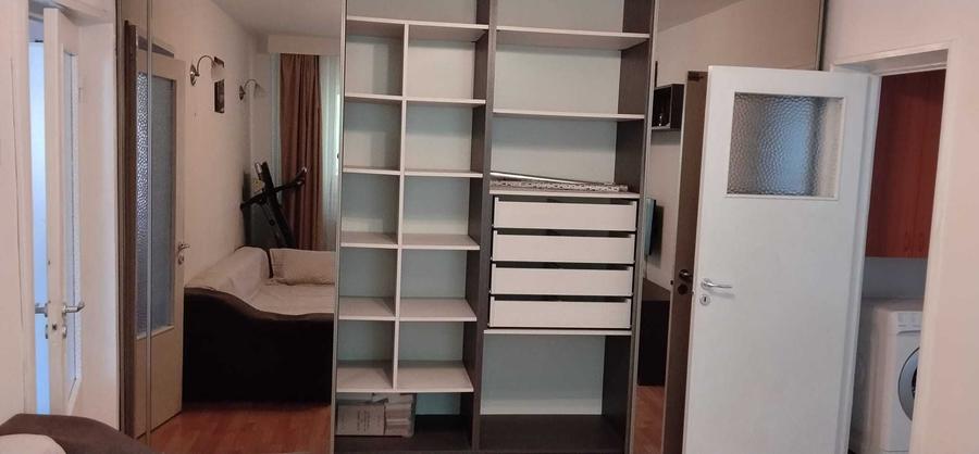 Apartament cu 2 camere semidecomandat în Dristor