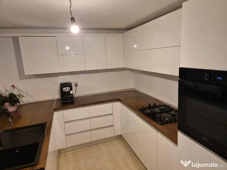 Casă cu 4 camere în Mioarele