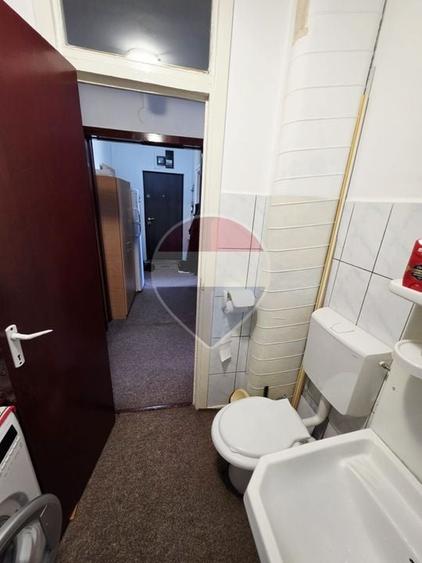 Apartament cu 2 camere decomandat, mobilat în Planete