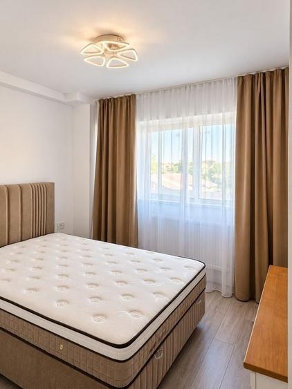 Apartament cu 3 camere semidecomandat, mobilat în Gorjului