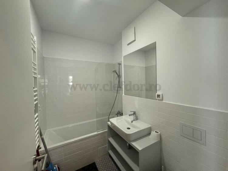 Apartament cu 2 camere semidecomandat, mobilat în Aviației