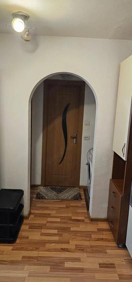 Apartament cu 2 camere decomandat în Steaua