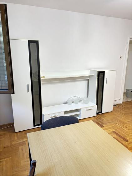 Apartament cu 2 camere decomandat în Berceni