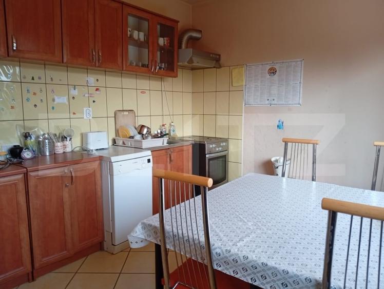 Casă individuală cu 6 camere cu Canalizare în Tălmaciu