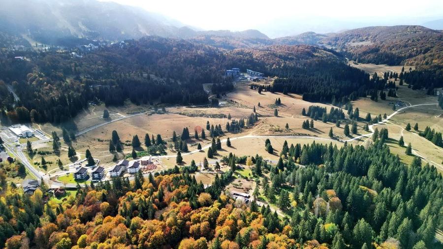 Teren Construcții intravilan de 5085 mp, în Poiana Brașov