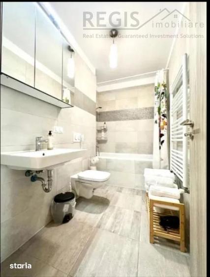 Apartament cu 3 camere, mobilat în Tractorul