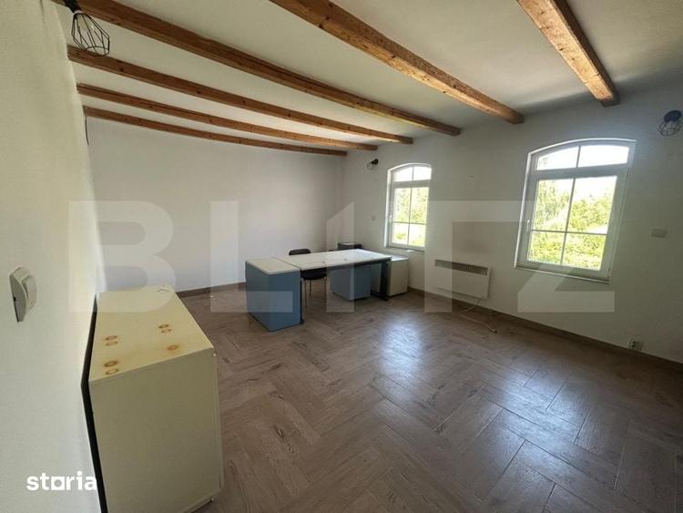 Spațiu comercial, de 1,500 mp, în Central