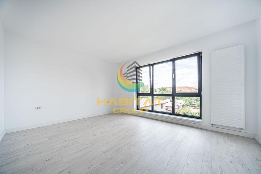 Apartament cu 3 camere semidecomandat în Berceni