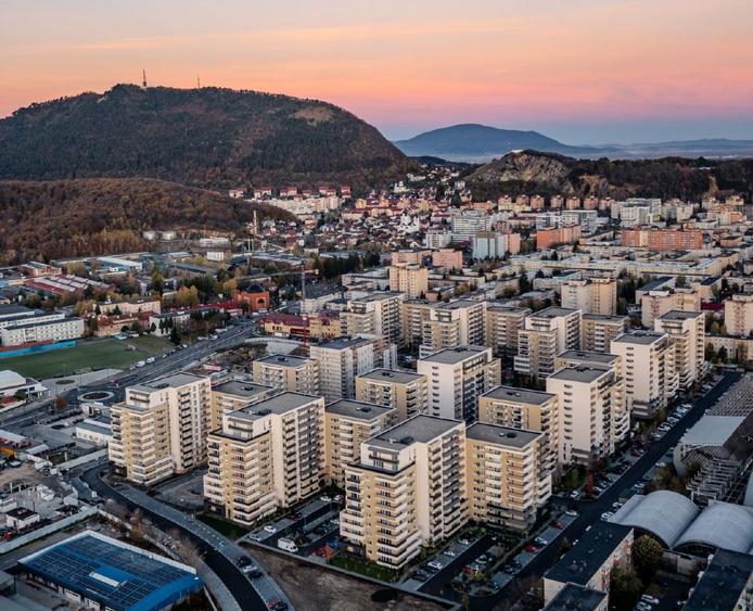 Apartament cu 2 camere decomandat în Astra
