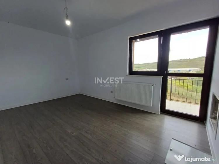 Casă cu 3 camere cu Canalizare în Miroslava