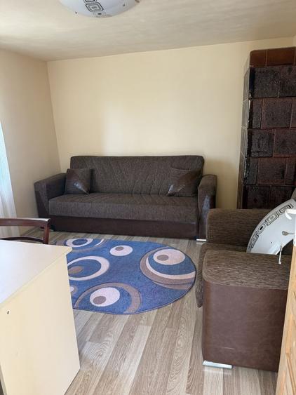 Casă cu 2 camere cu Teren 1090 Mp în Pielești