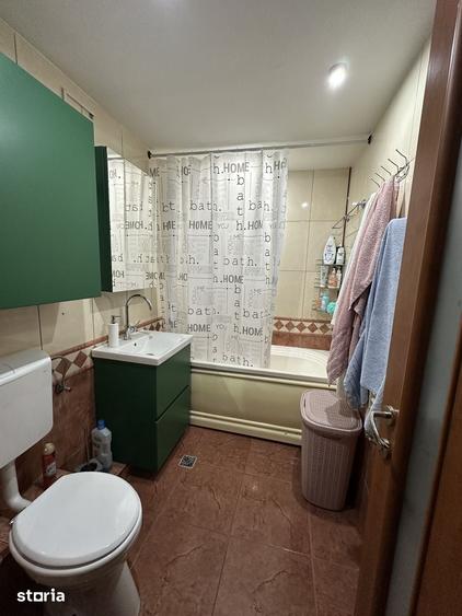 Apartament cu 3 camere decomandat în Mărăști